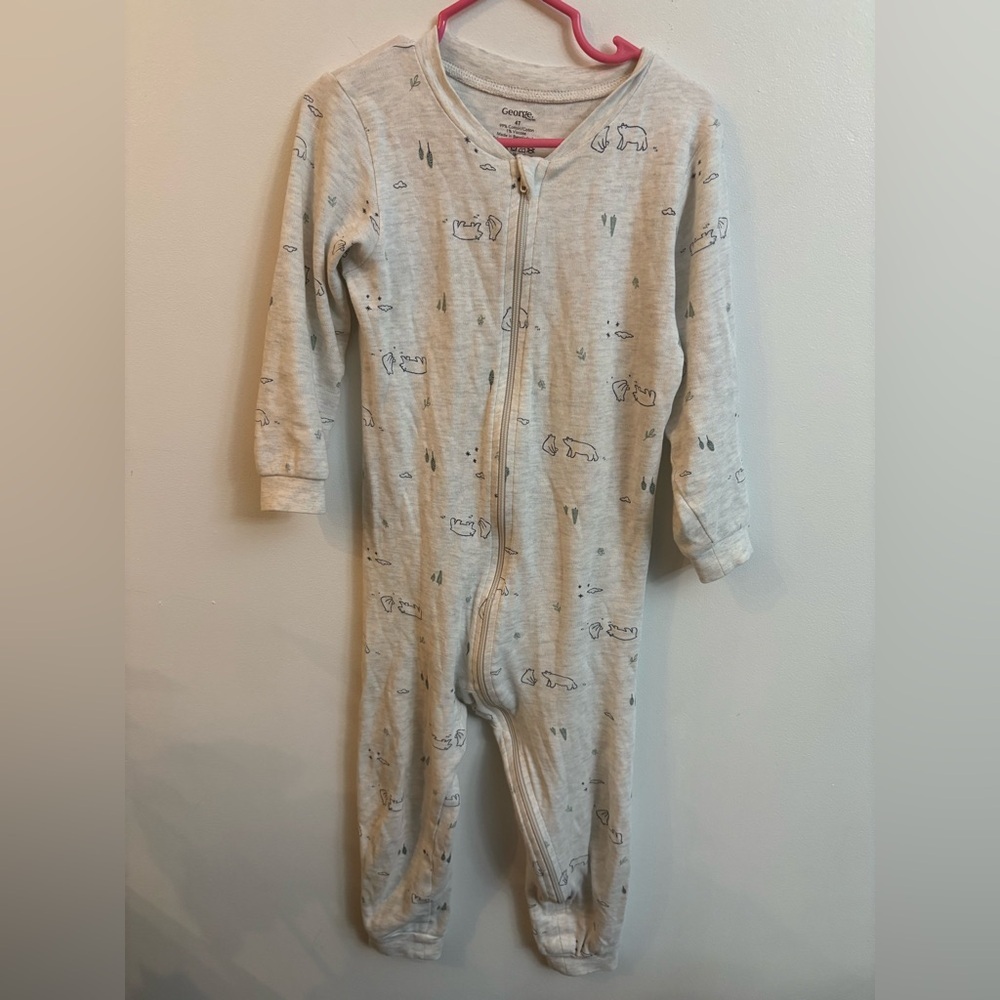 4/30$ George Light Gray Kids One Piece Footie 4 years